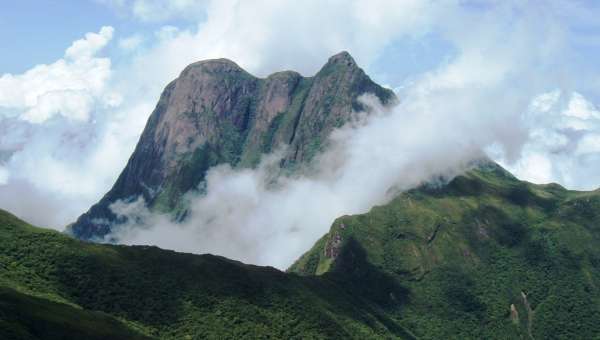 Trekking no Pico Itapiroca